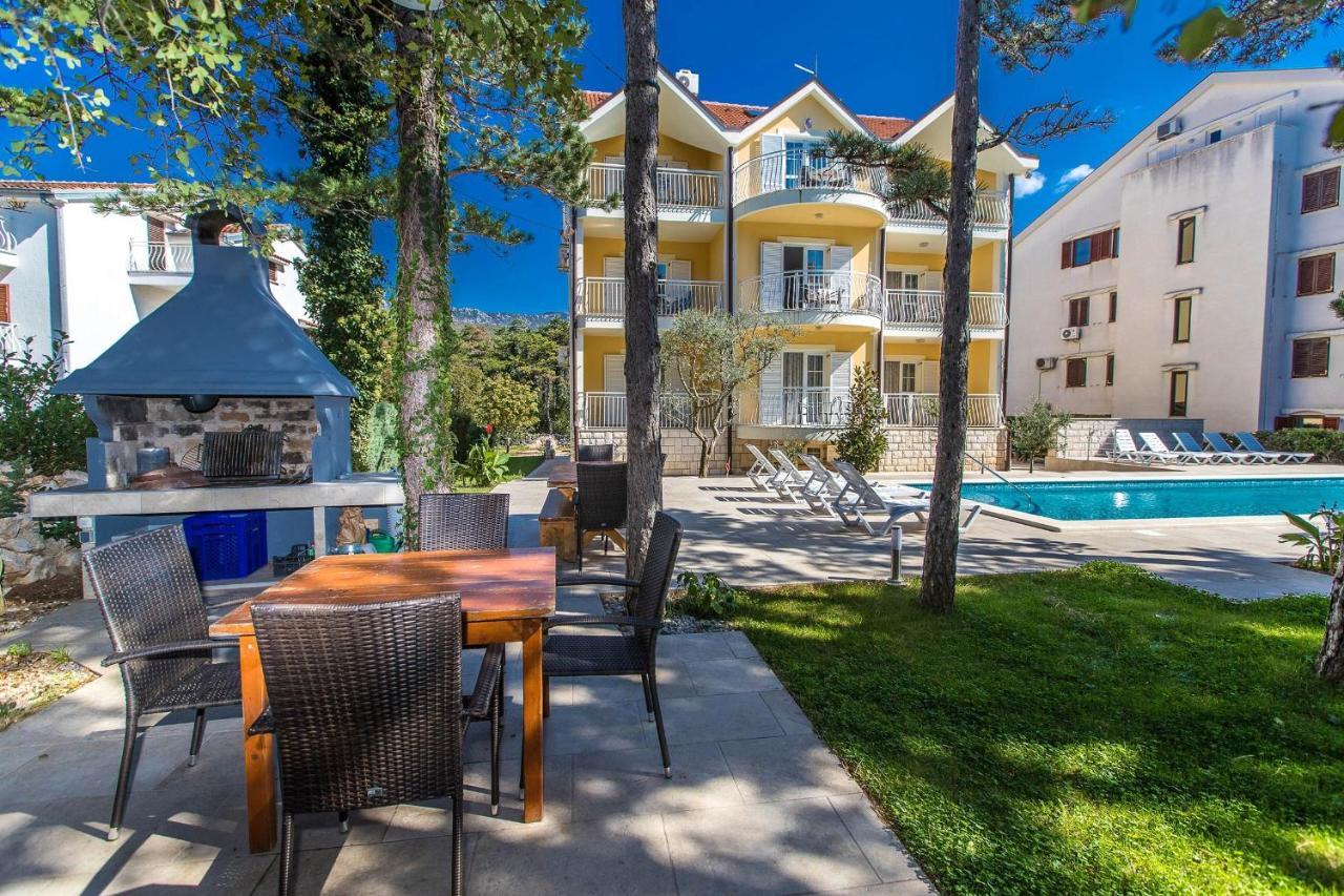 Apartments With A Swimming Pool Jadranovo, Crikvenica - 3238 Ngoại thất bức ảnh