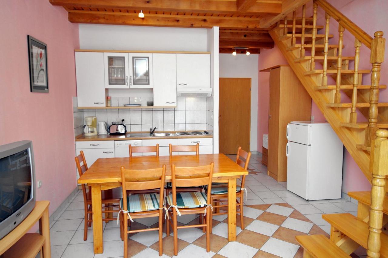 Apartments With A Swimming Pool Jadranovo, Crikvenica - 3238 Ngoại thất bức ảnh