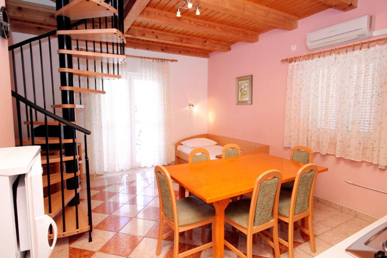 Apartments With A Swimming Pool Jadranovo, Crikvenica - 3238 Ngoại thất bức ảnh